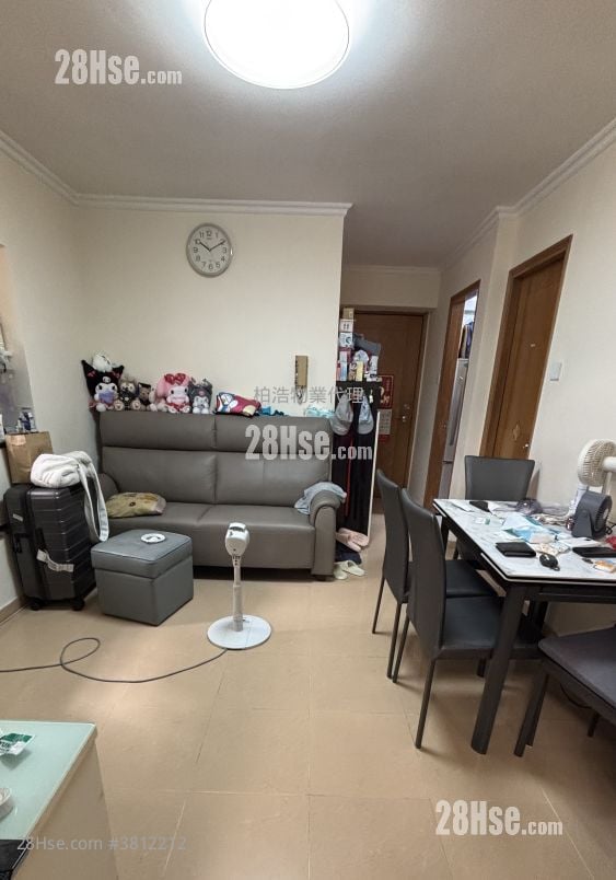 Lai Bo Garden Sell 2 Bedrooms , 1 Bathroom 389 ft²