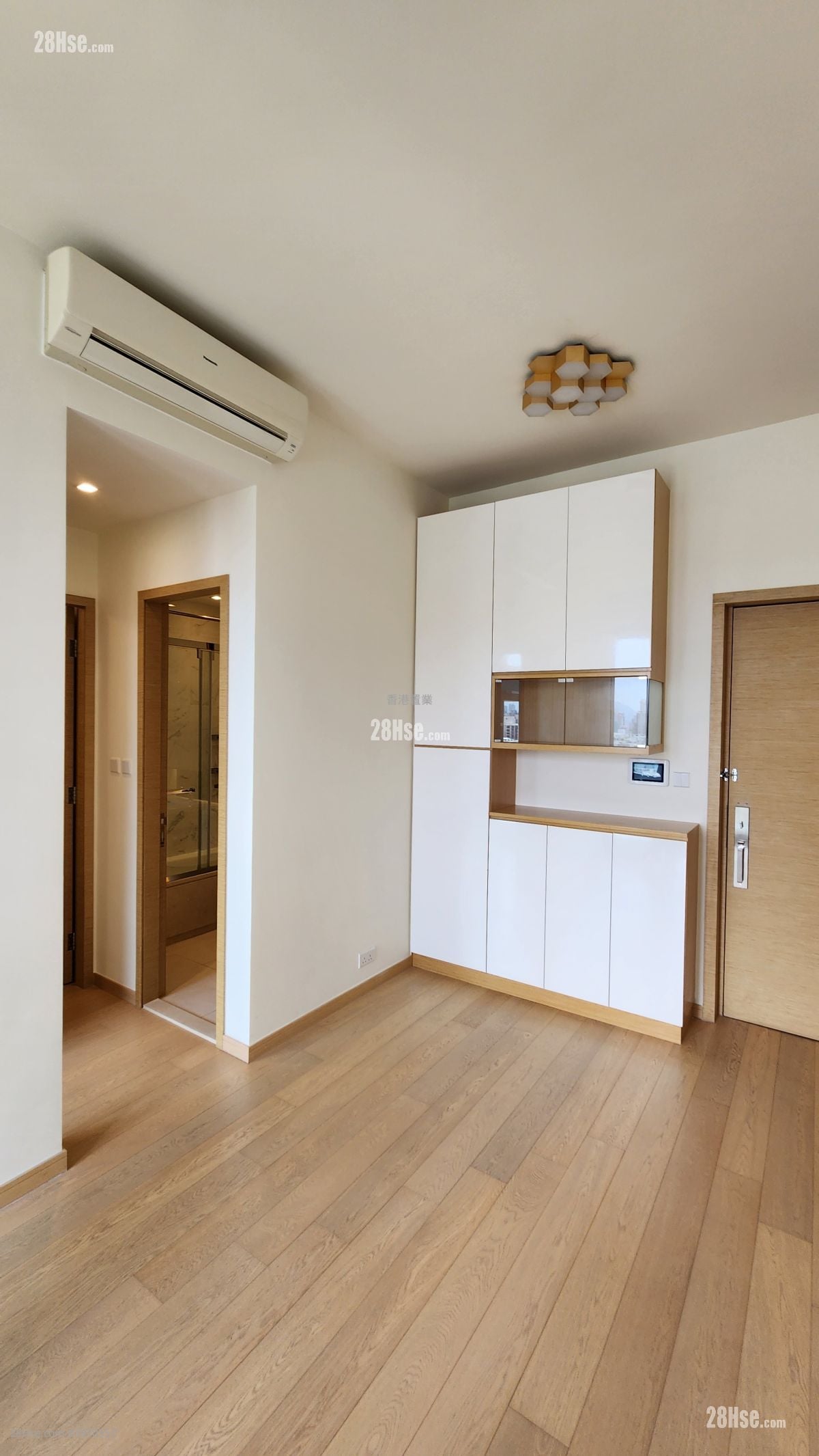 Mantin Heights Rental 2 Bedrooms , 1 Bathroom 529 ft²