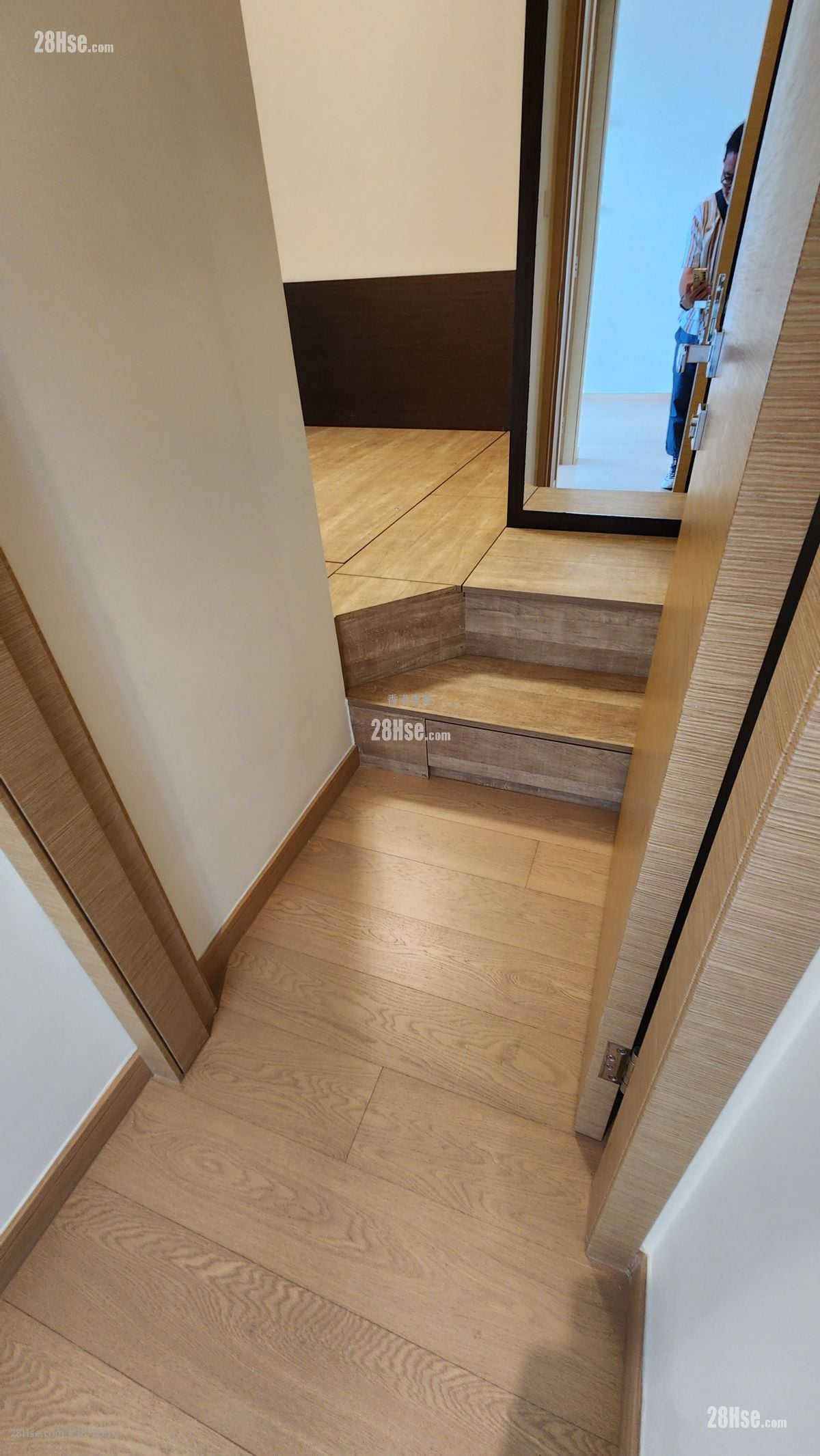Mantin Heights Rental 2 Bedrooms , 1 Bathroom 529 ft²