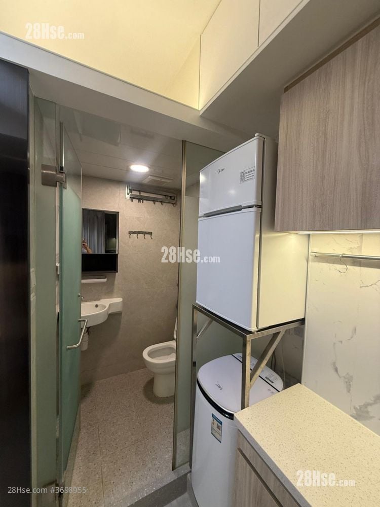 463-465 Hennessy Road Rental 140 ft²