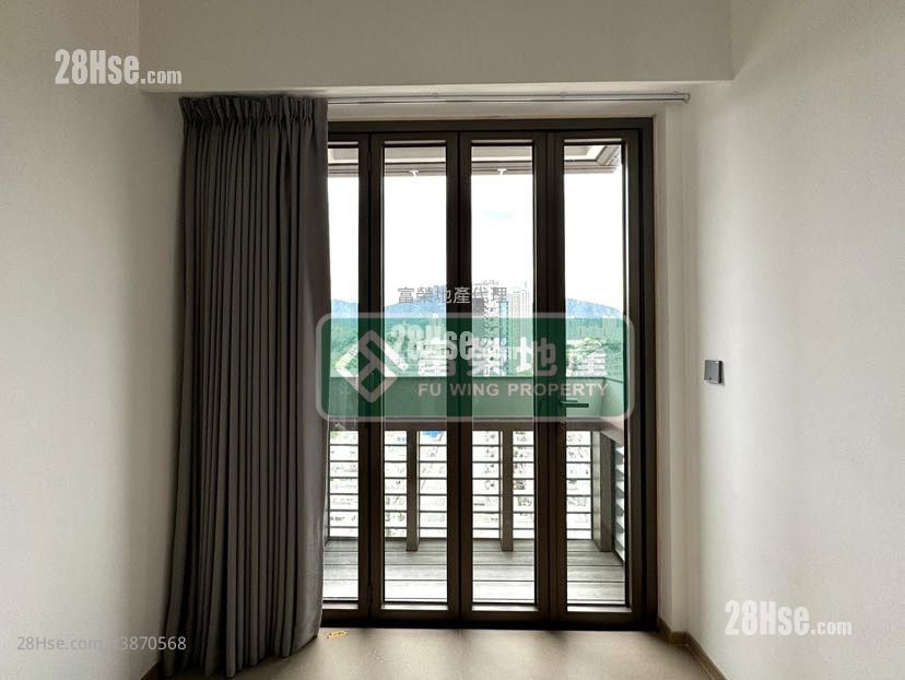 Sutton Sell 1 Bedroom 379 ft²