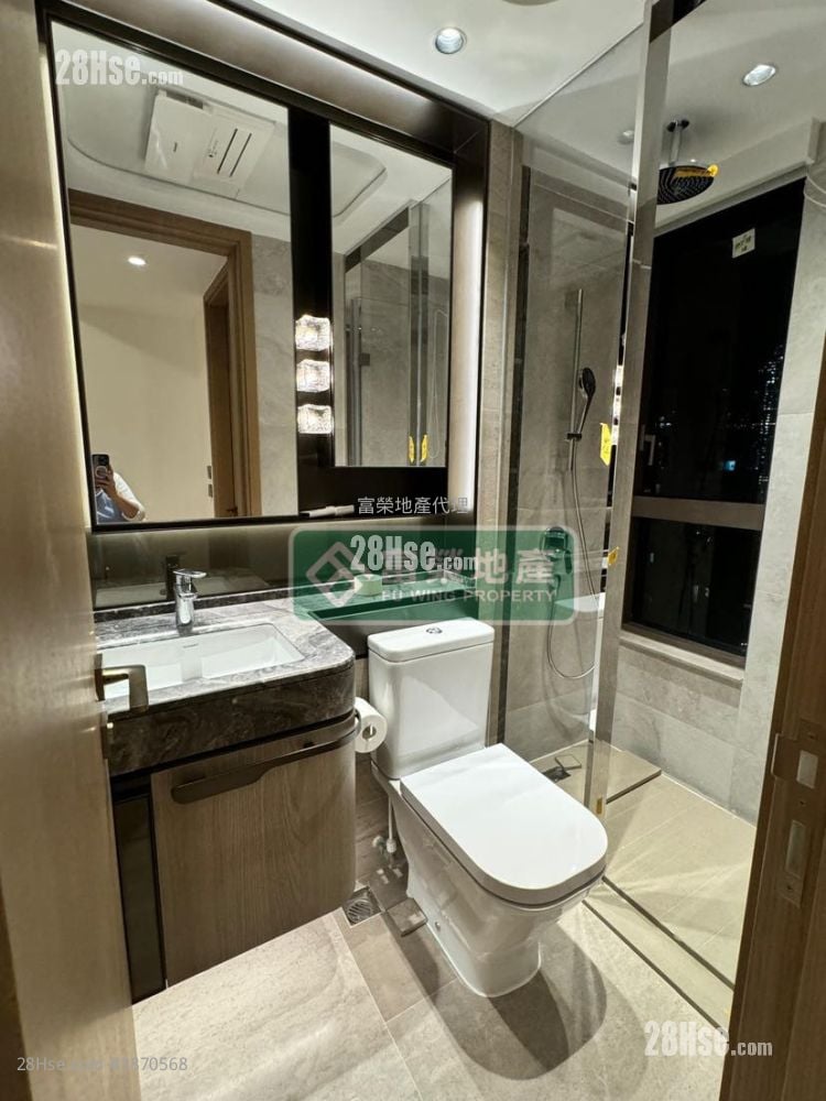 Sutton Sell 1 Bedroom 379 ft²