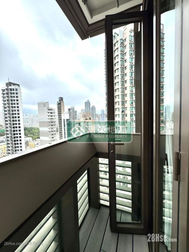 Sutton Sell 1 Bedroom 379 ft²