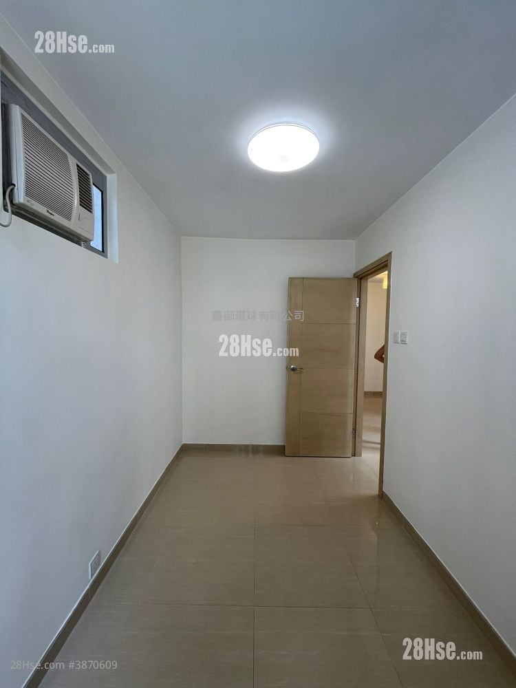 Yue Fai Court Rental 2 Bedrooms , 1 Bathroom 384 ft²