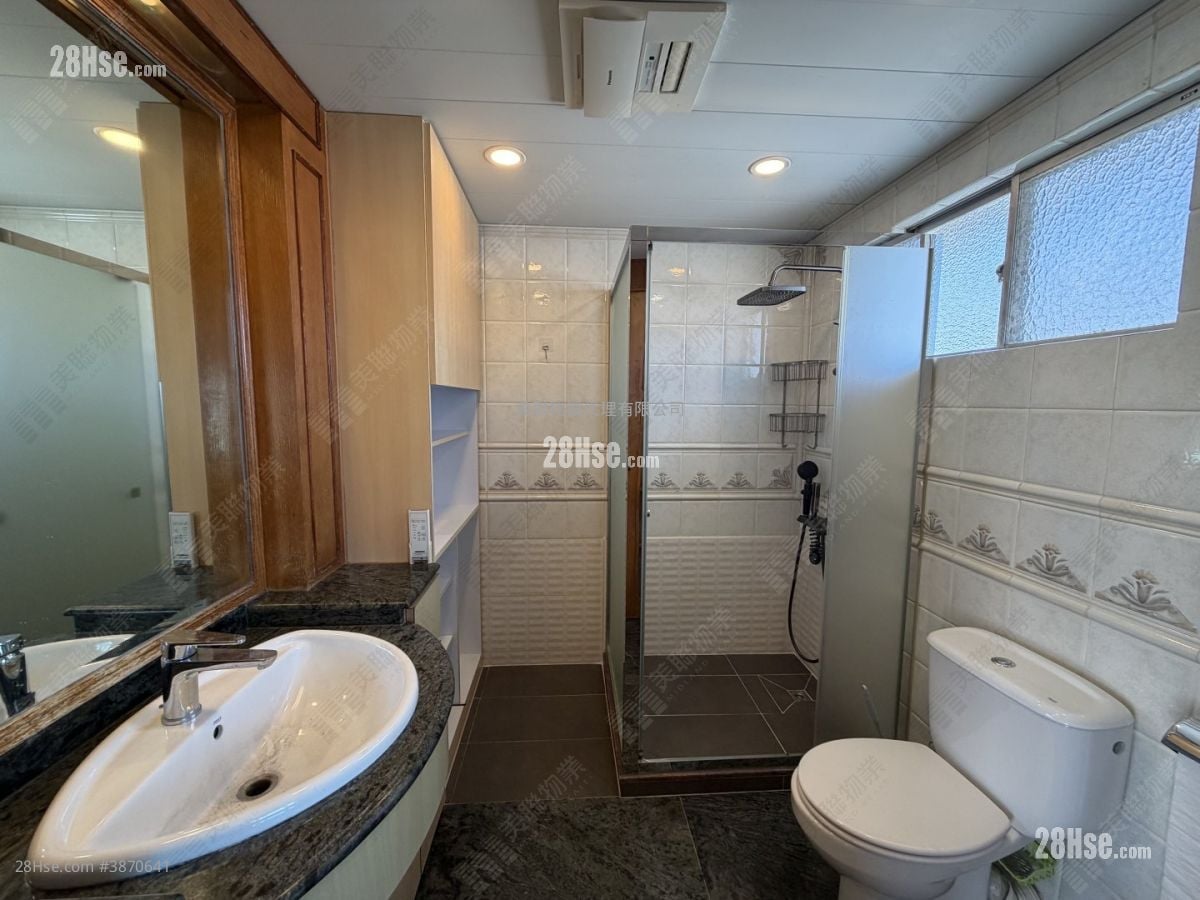 Fairview Park Rental 3 Bedrooms , 3 Bathrooms 1,245 ft²