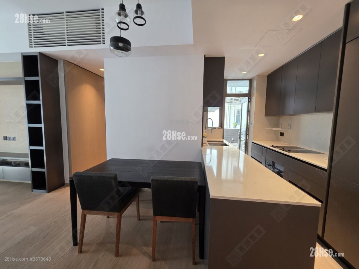 Soho 189 Sell 730 ft²
