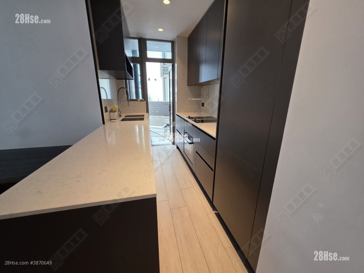 Soho 189 Sell 730 ft²