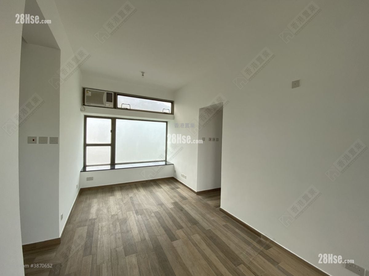 Jadewater Rental 2 Bedrooms , 1 Bathroom 491 ft²