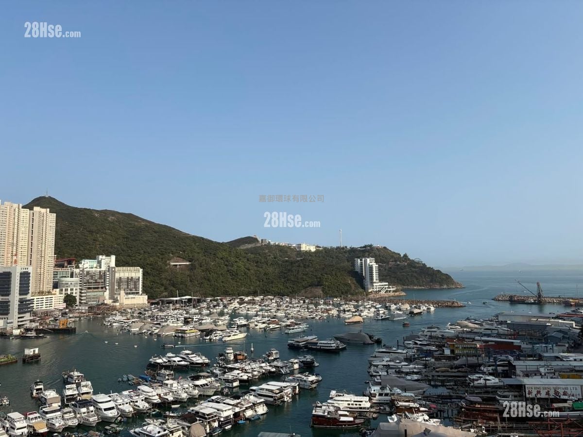 南区左岸 售盘 4 房 , 3 浴室 1,720 平方尺