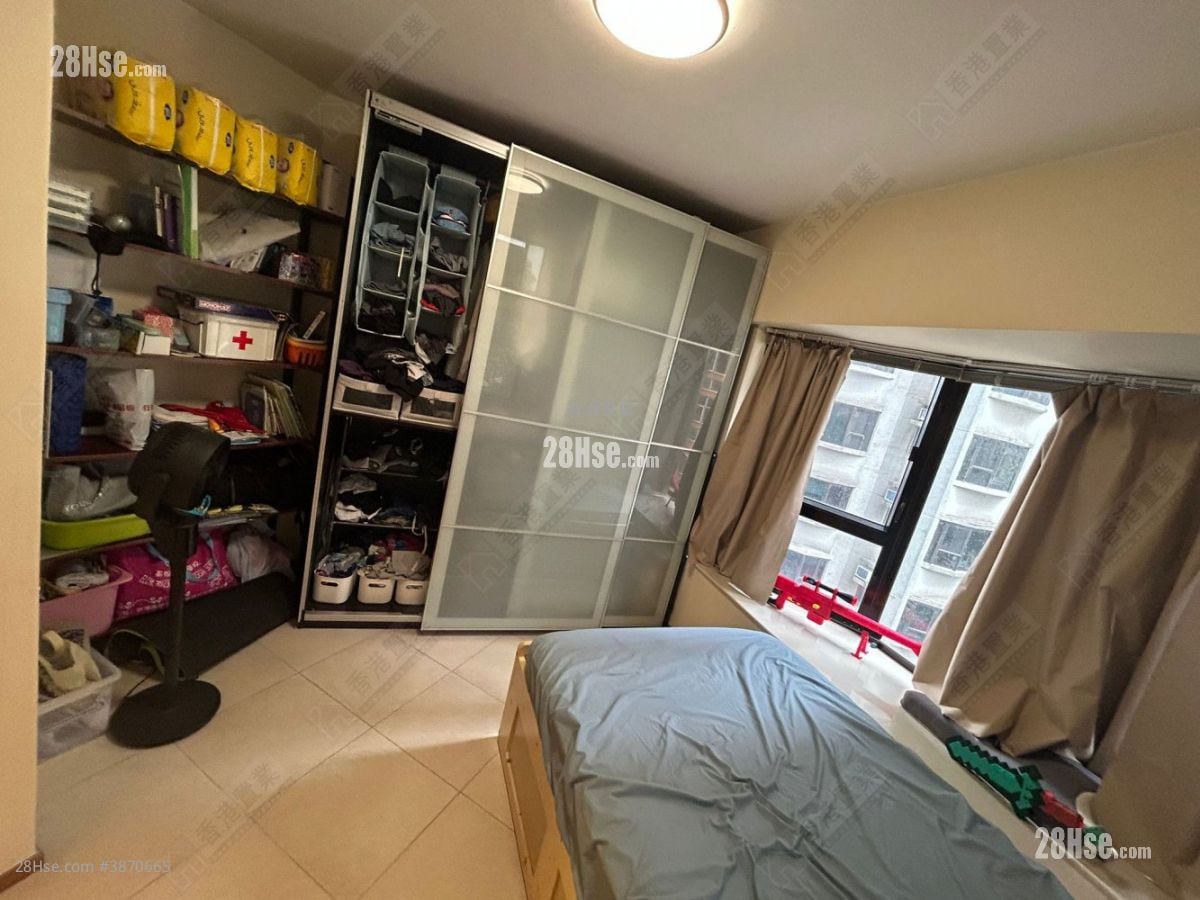 Euston Court Sell 2 Bedrooms , 1 Bathroom 587 ft²