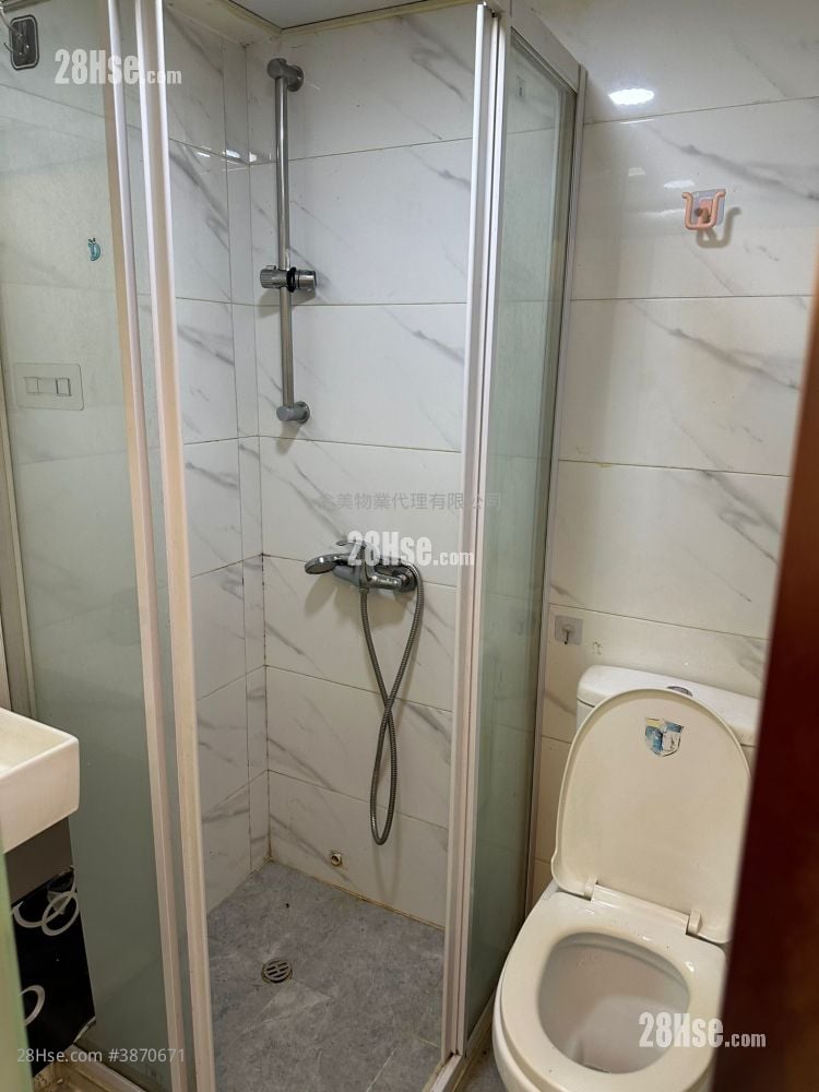 Star Mansion Rental 337 ft²