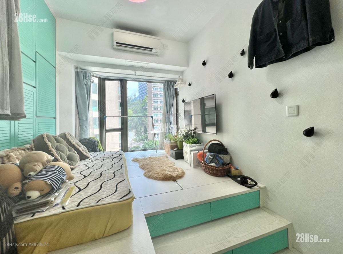 The Belcher's Sell 3 Bedrooms 889 ft²