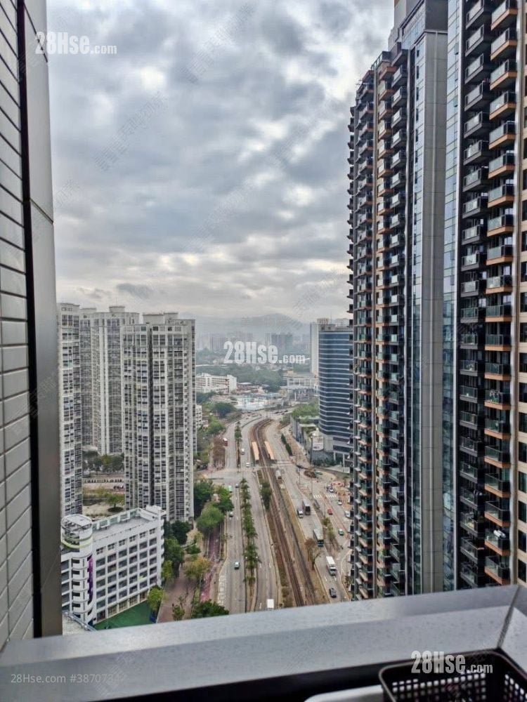 Yoho West Sell 1 Bedroom 359 ft²