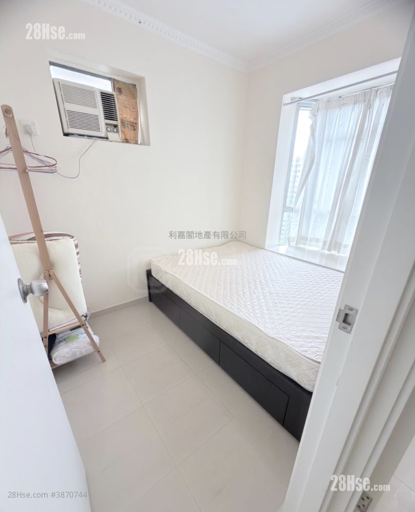 Shatin Centre Sell 2 Bedrooms 347 ft²