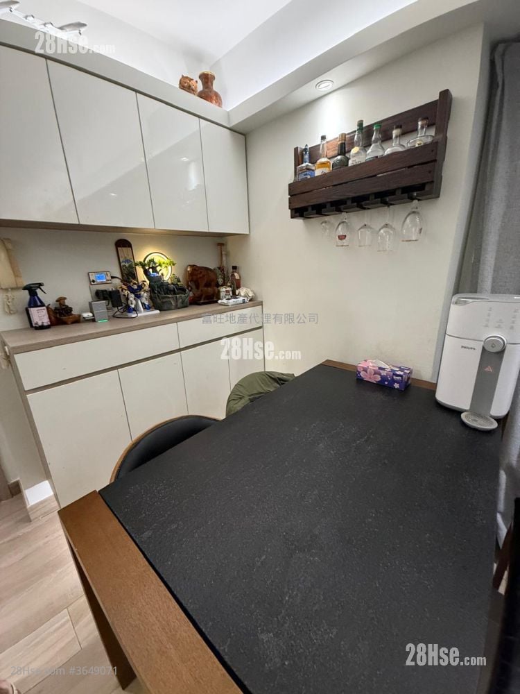 Paradise Square Sell 1 Bedroom , 1 Bathroom 368 ft²