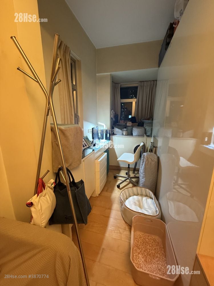 Po Fuk Building Sell 1 Bedroom 242 ft²