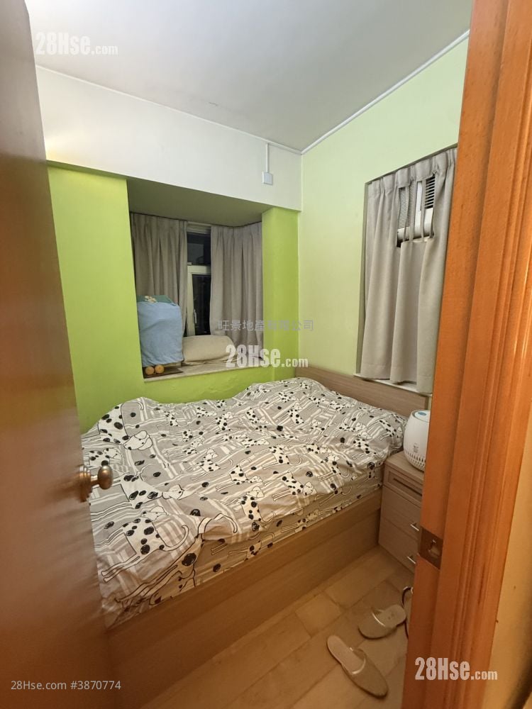 Po Fuk Building Sell 1 Bedroom 242 ft²