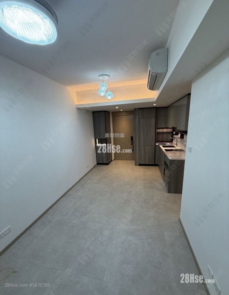The Yoho Hub Rental 2 Bedrooms , 1 Bathroom 441 ft²