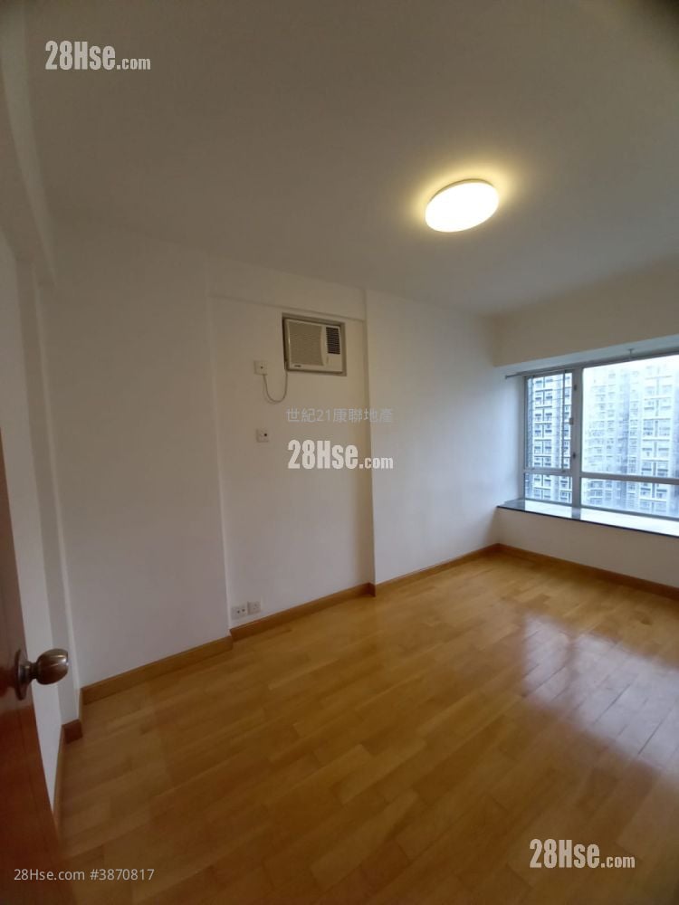 Laguna City Rental 3 Bedrooms , 2 Bathrooms 748 ft²