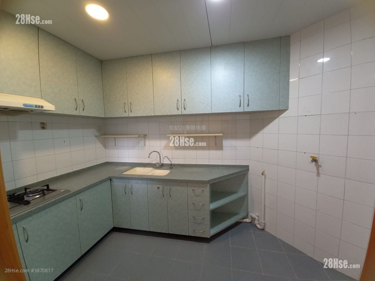 Laguna City Rental 3 Bedrooms , 2 Bathrooms 748 ft²
