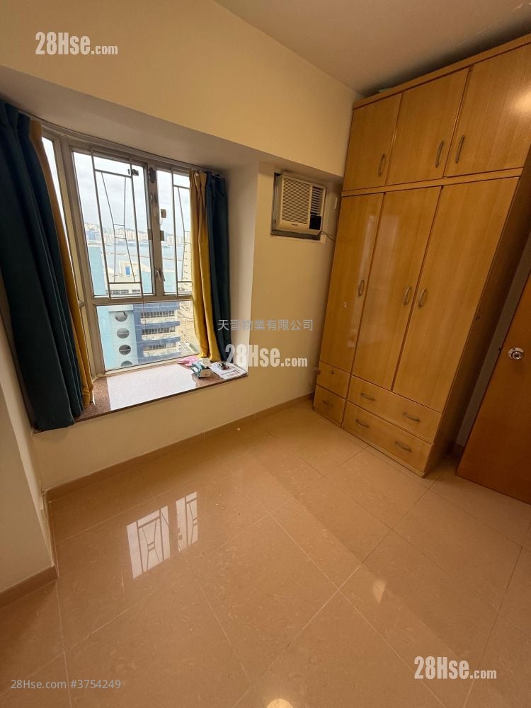 Bailey Garden Sell 3 Bedrooms , 2 Bathrooms 467 ft²