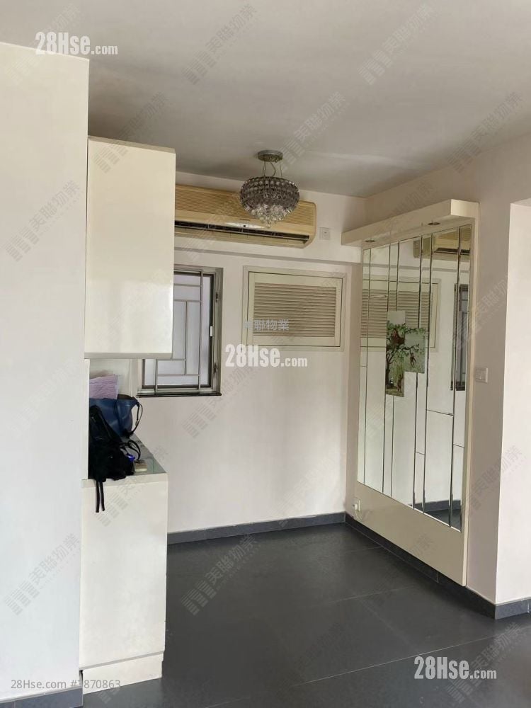 Yoho Town Sell 2 Bedrooms , 1 Bathroom 433 ft²