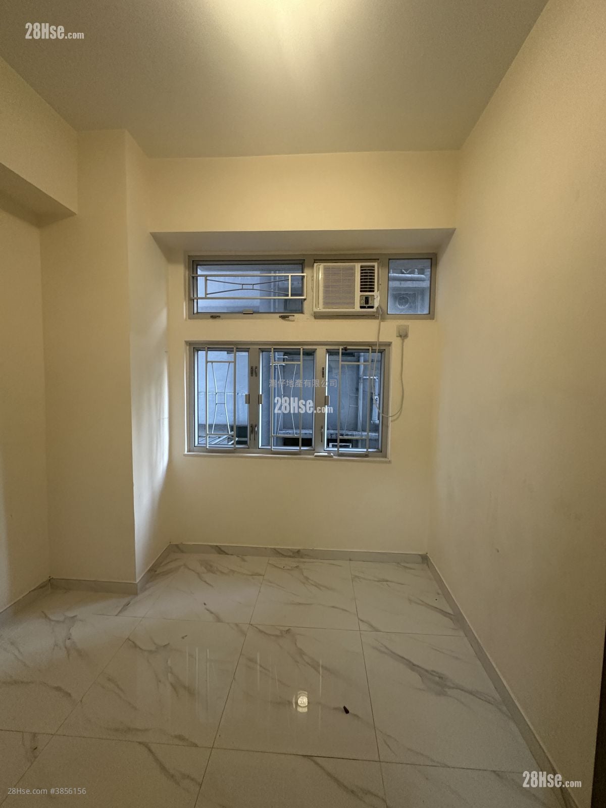 Kwong Sang Hong Building Sell 2 Bedrooms , 1 Bathroom 453 ft²
