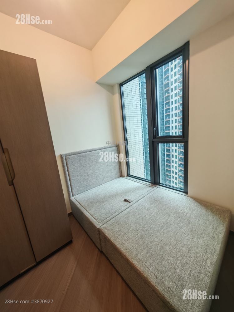 Yoho West Sell 1 Bedroom , 1 Bathroom 303 ft²