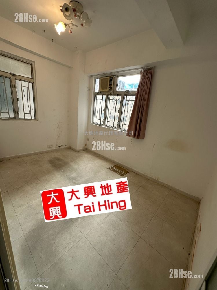 Bell House Sell 2 Bedrooms , 1 Bathroom 388 ft²