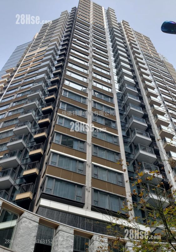 Fleur Pavilia Rental 3 Bedrooms , 2 Bathrooms 909 ft²