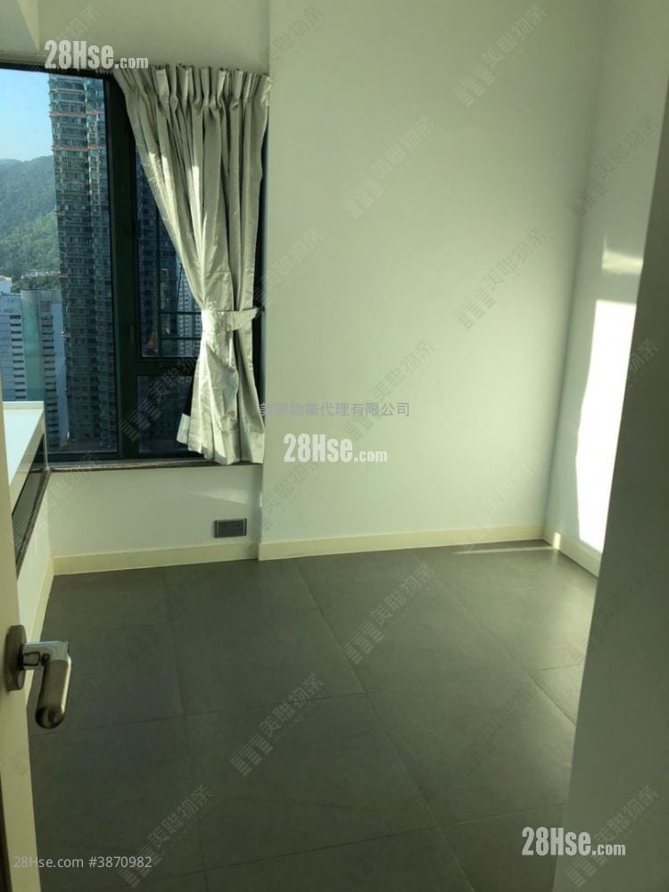 Metro City Sell 2 Bedrooms , 1 Bathroom 538 ft²
