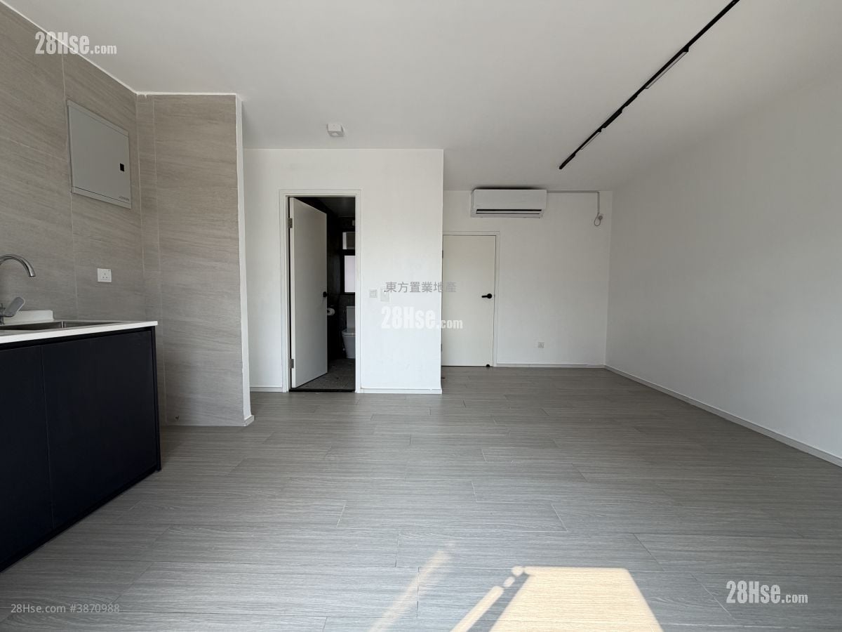 Village Rental 3 Bedrooms , 1 Bathroom 700 ft²