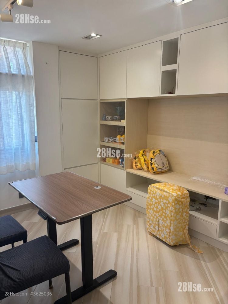 Apartment Sell 1 Bedroom , 1 Bathroom 286 ft²