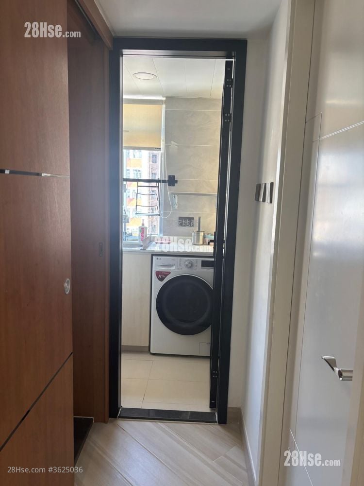 Apartment Sell 1 Bedroom , 1 Bathroom 286 ft²