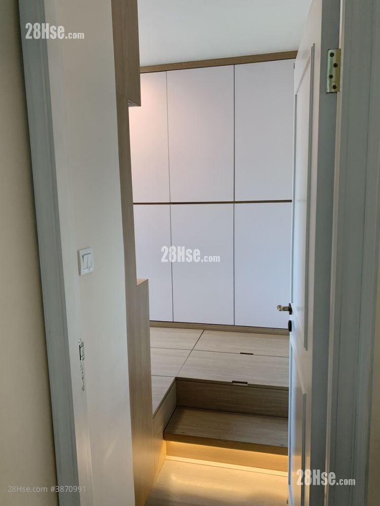 living room: Nob Hill Rental 2 Bedrooms , 1 Bathroom 455 ft²