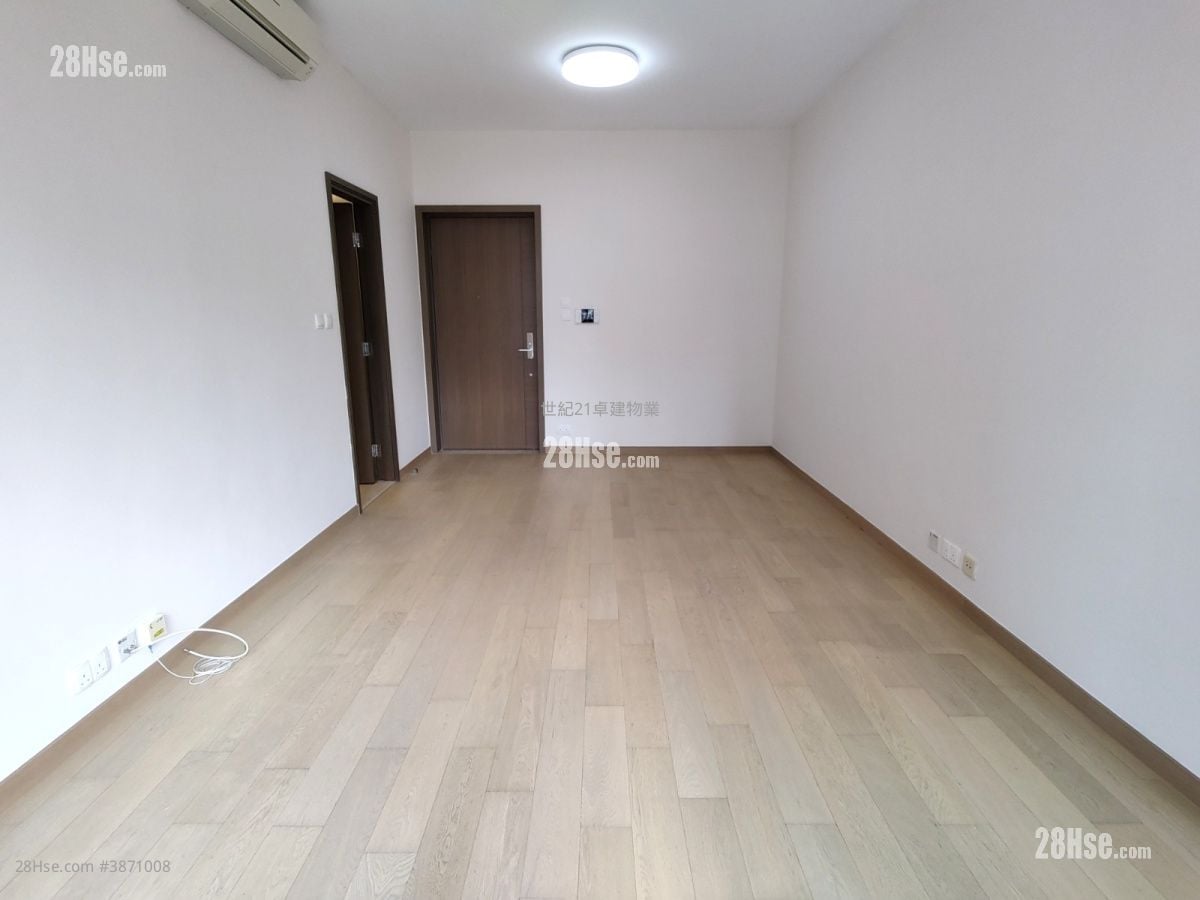 The Austin Sell Studio , 1 Bathroom 360 ft²