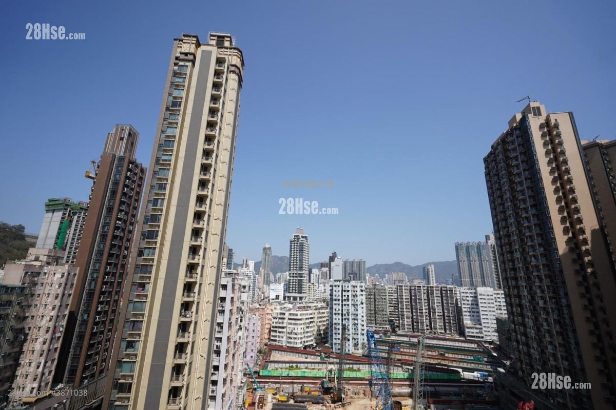 The Vantage Sell 1 Bedroom , 1 Bathroom 268 ft²