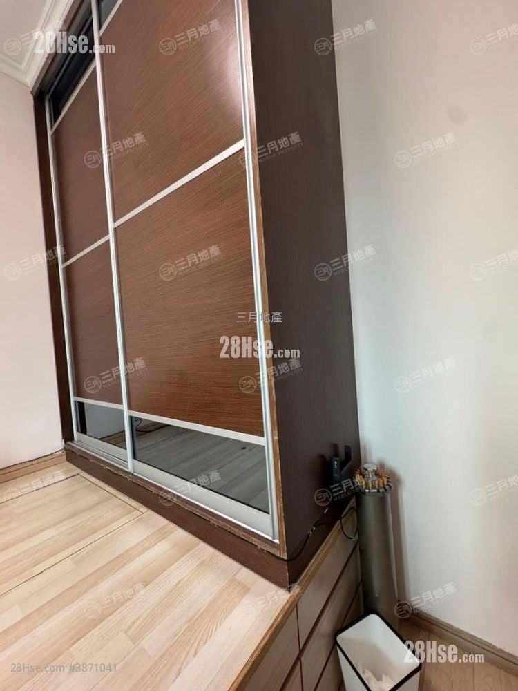 Shining Heights Sell 2 Bedrooms , 1 Bathroom 574 ft²