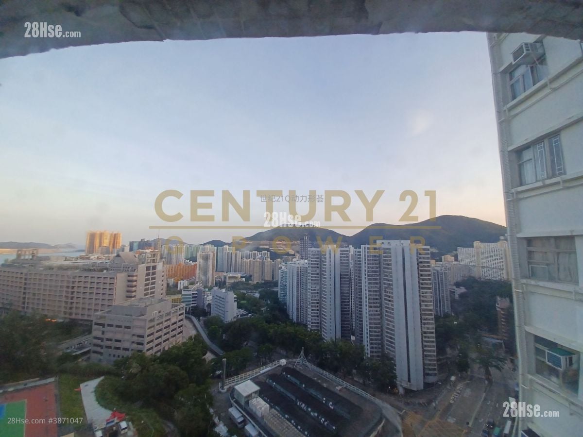 Shan Tsui Court Sell 2 Bedrooms , 1 Bathroom