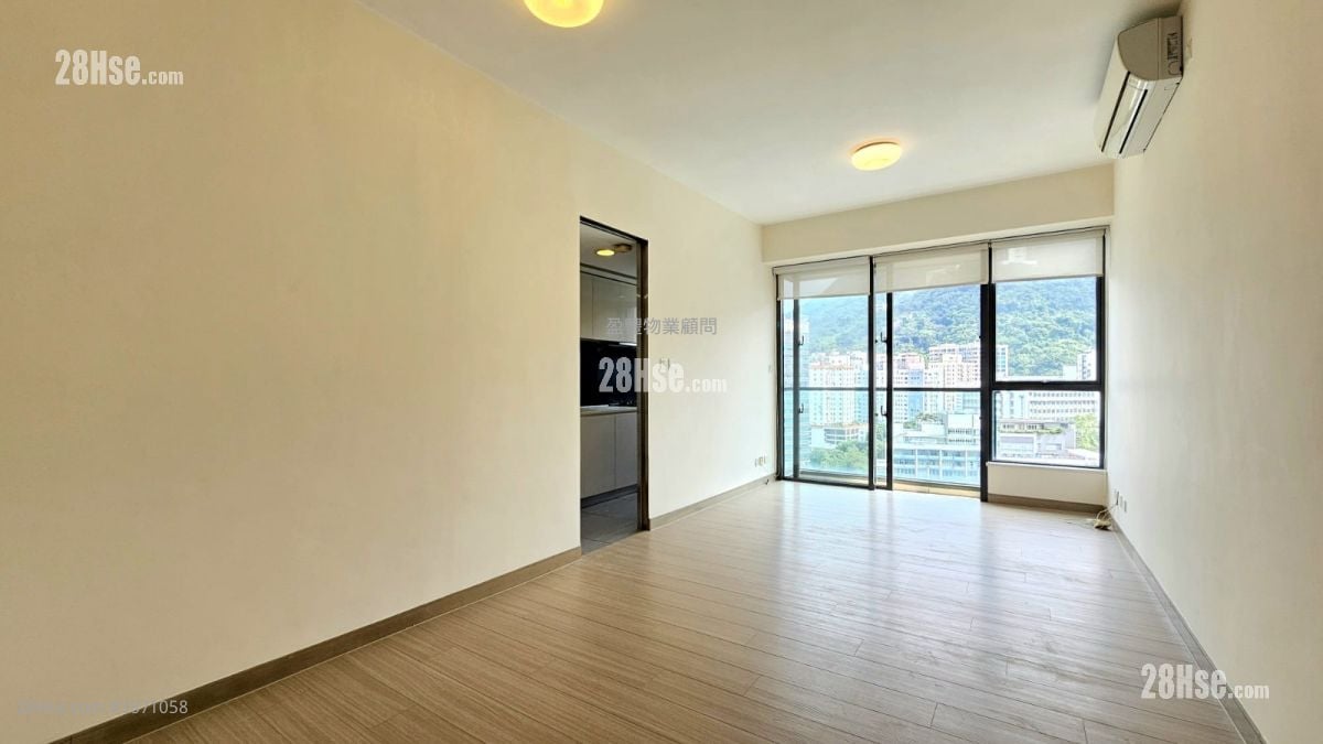 The Oakhill Rental 3 Bedrooms , 3 Bathrooms 875 ft²