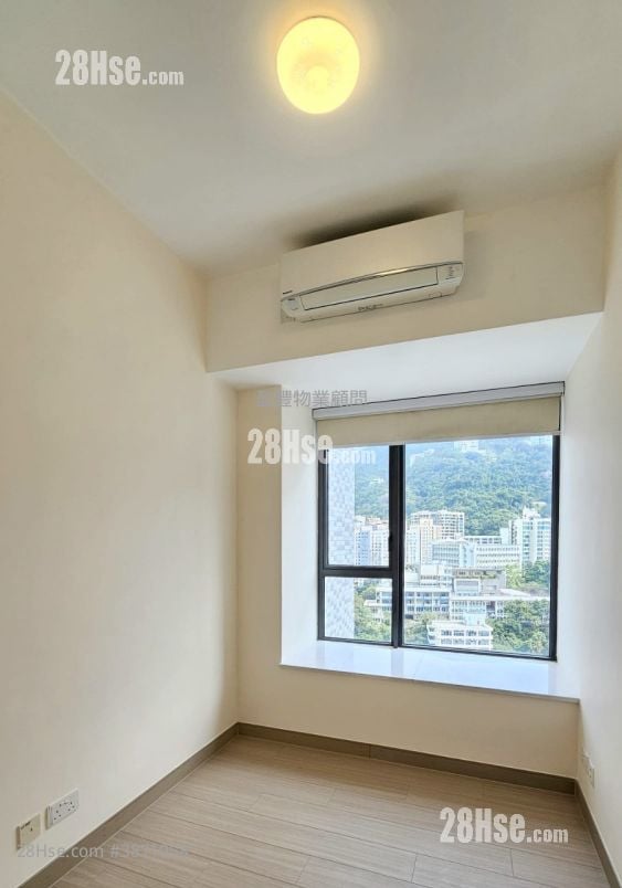 The Oakhill Rental 3 Bedrooms , 3 Bathrooms 875 ft²