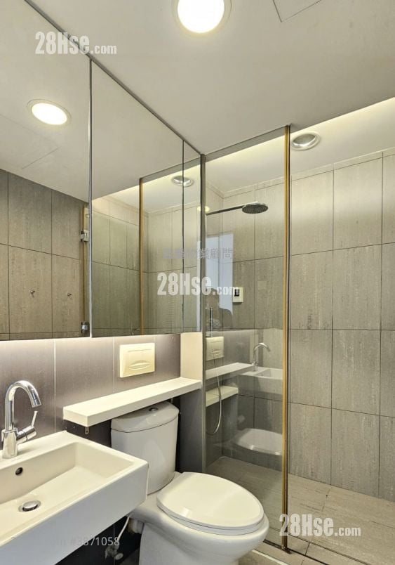 The Oakhill Rental 3 Bedrooms , 3 Bathrooms 875 ft²