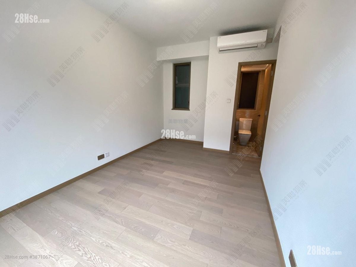 Centra Horizon Rental 3 Bedrooms , 2 Bathrooms 1,033 ft²
