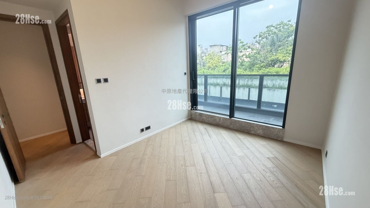 Park Hillcrest Rental 4 Bedrooms , 5+ Bathrooms 1,975 ft²