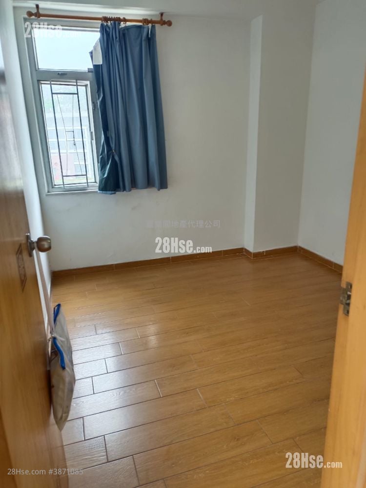 Mei Foo Sun Chuen Rental 2 Bedrooms , 1 Bathroom 717 ft²