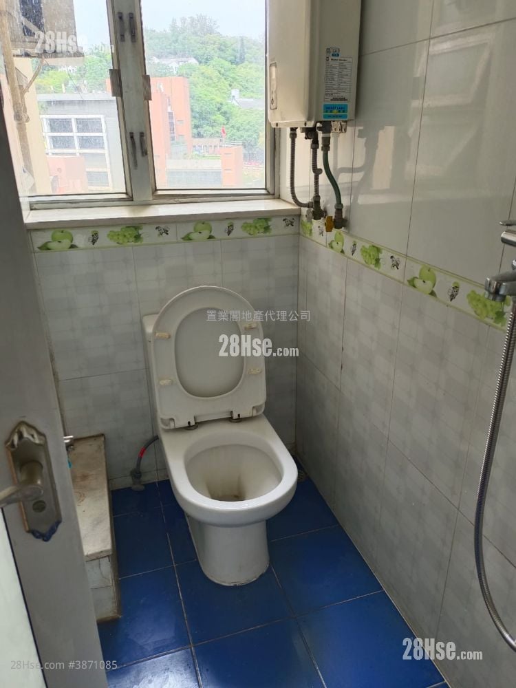 Mei Foo Sun Chuen Rental 2 Bedrooms , 1 Bathroom 717 ft²