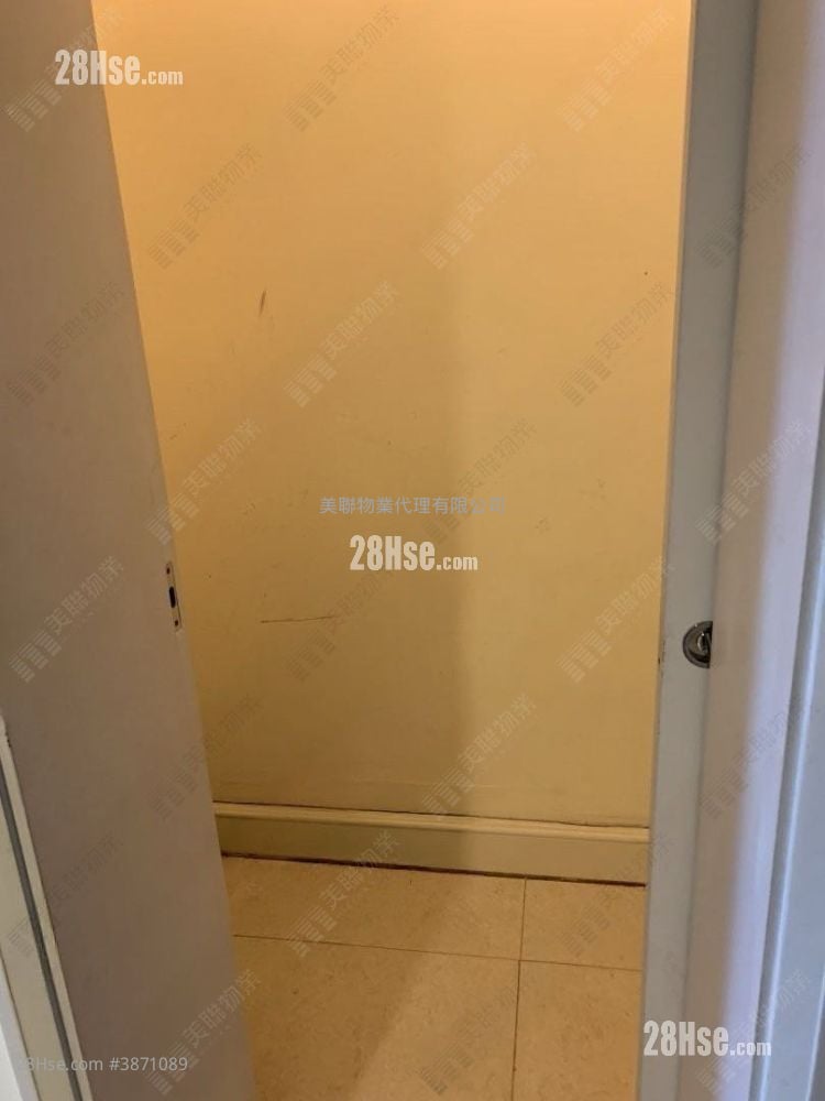 Festival City Sell 3 Bedrooms 757 ft²
