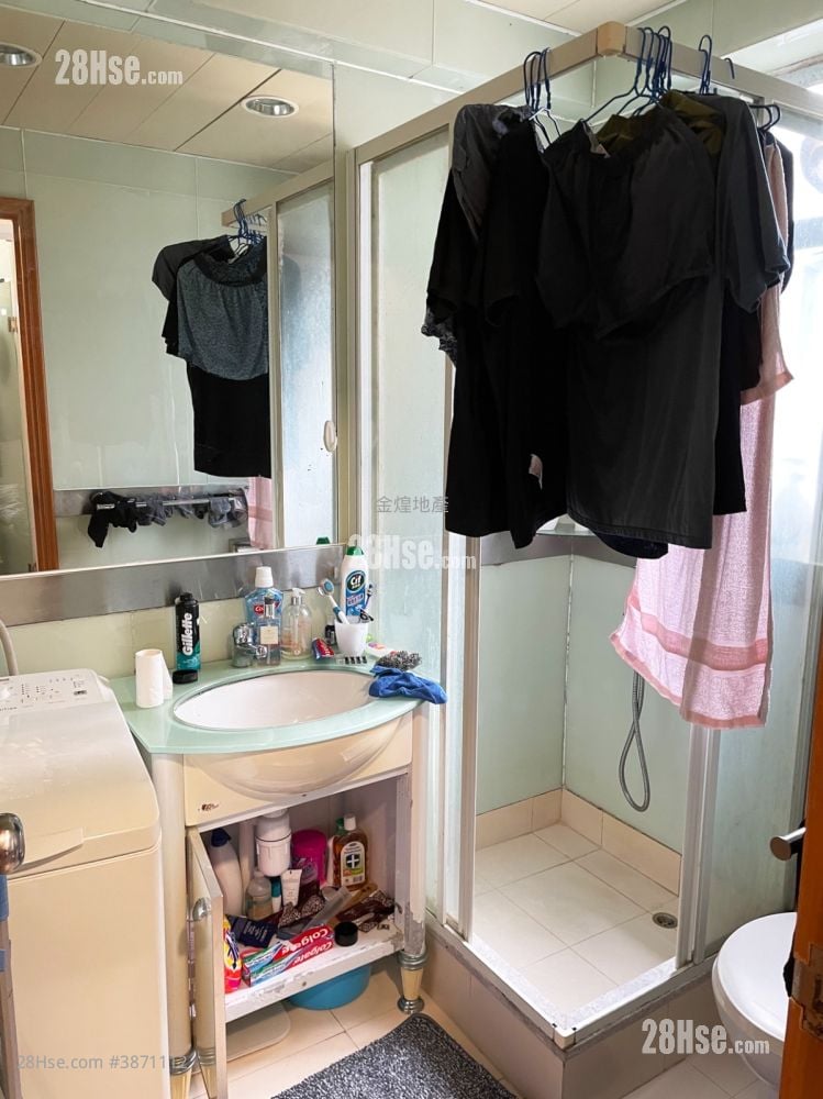 Yee Fung Building Sell 1 Bedroom 280 ft²