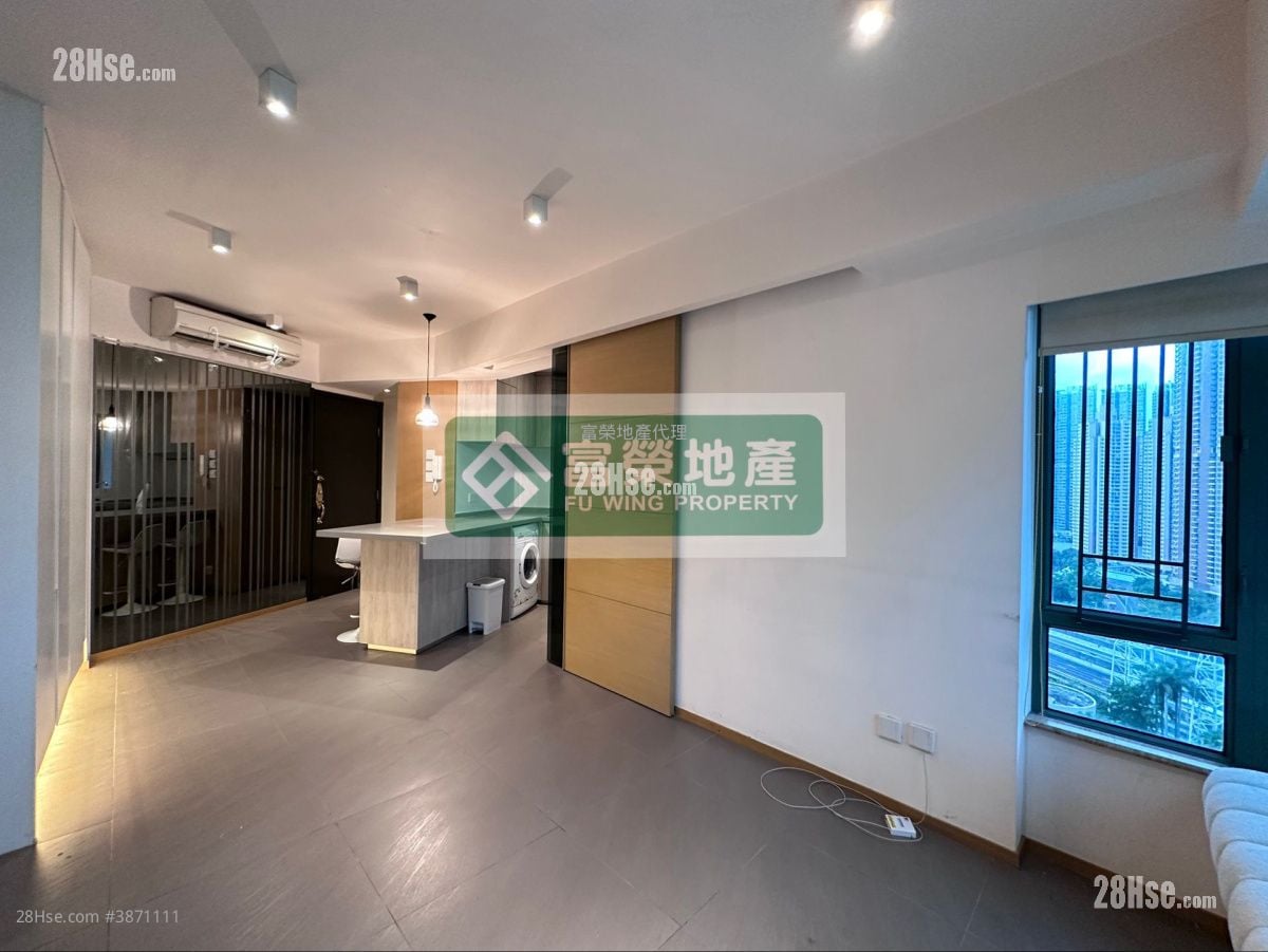 Island Harbourview Sell 2 Bedrooms , 1 Bathroom 490 ft²