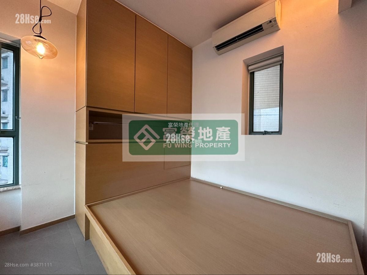 Island Harbourview Sell 2 Bedrooms , 1 Bathroom 490 ft²